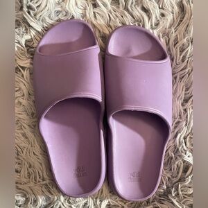 Wild Fable Lavender Slide Sandals